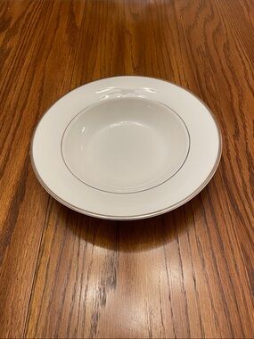 Mikasa HK 301 CAMEO PLATINUM Rim Soup Bowl